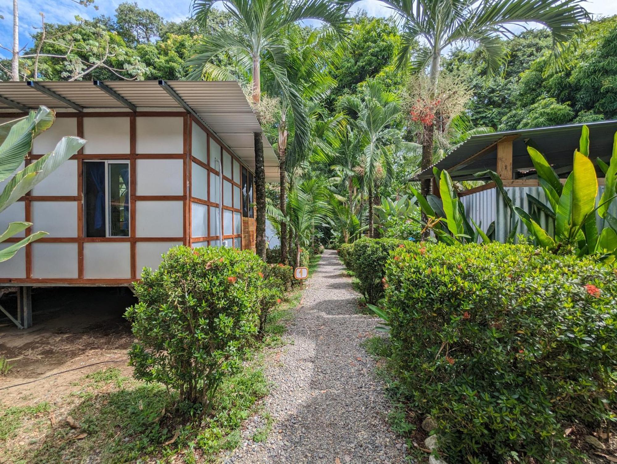 Arboura Eco Cabins Увита Екстериор снимка