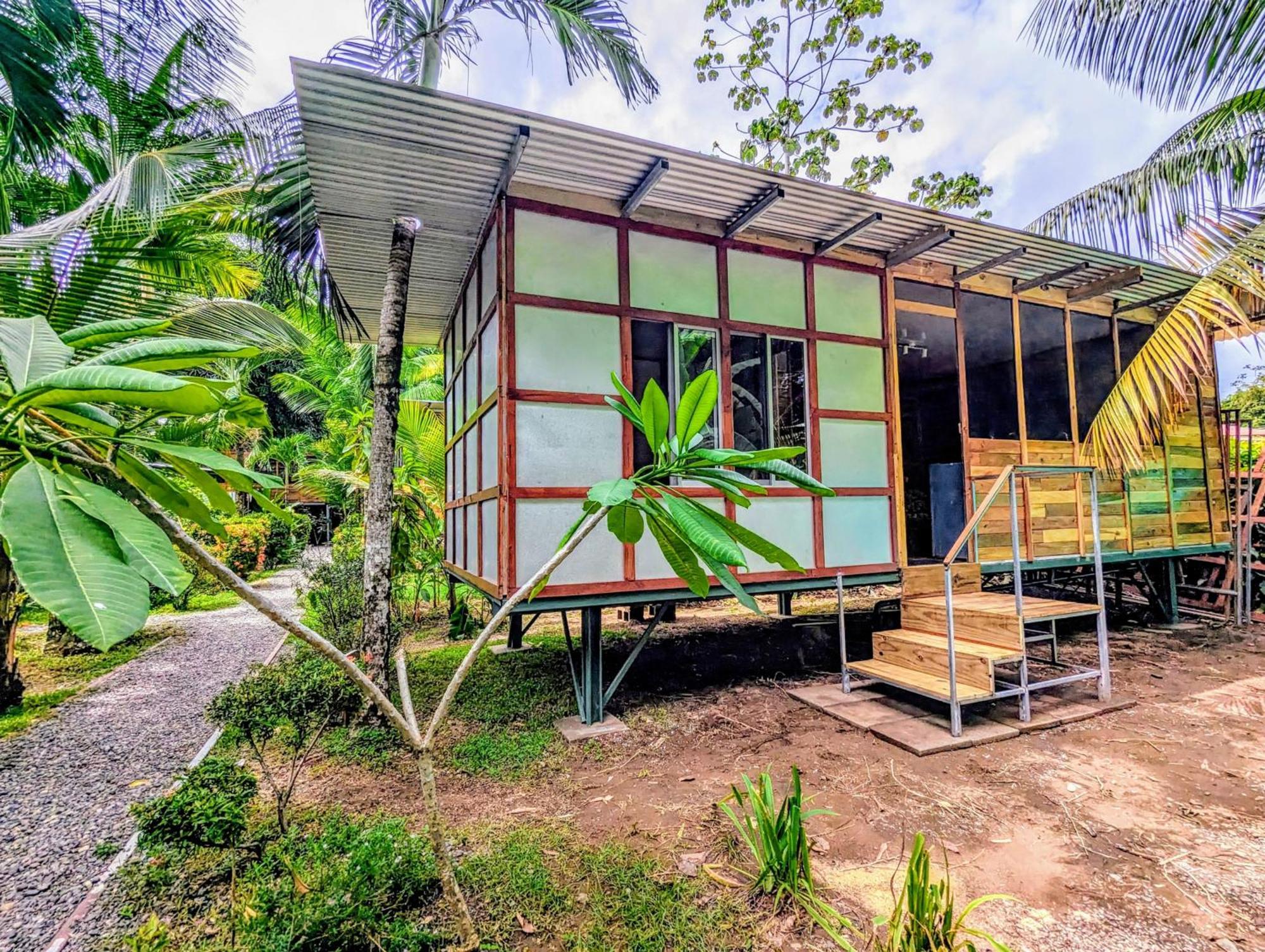Arboura Eco Cabins Увита Екстериор снимка